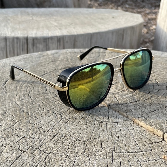 Unisex Mirror Sunglasses - Picture 3 of 3